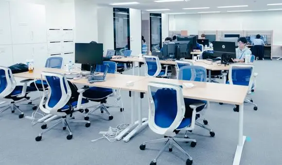 働く環境イメージ